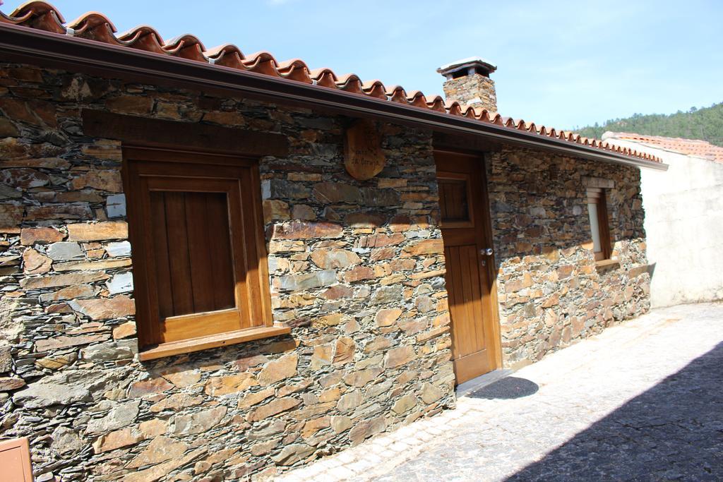 Casa Da Comareira Guest House Gois Exterior photo
